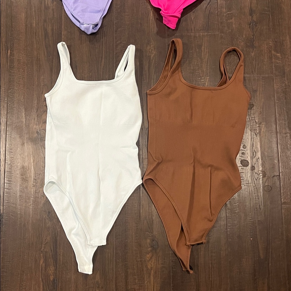 OQO BUNDLE Women's 4 Piece Bodysuits Ribbed Sleeveless Square Neck Tank Tops (S) - Picture 5 of 14